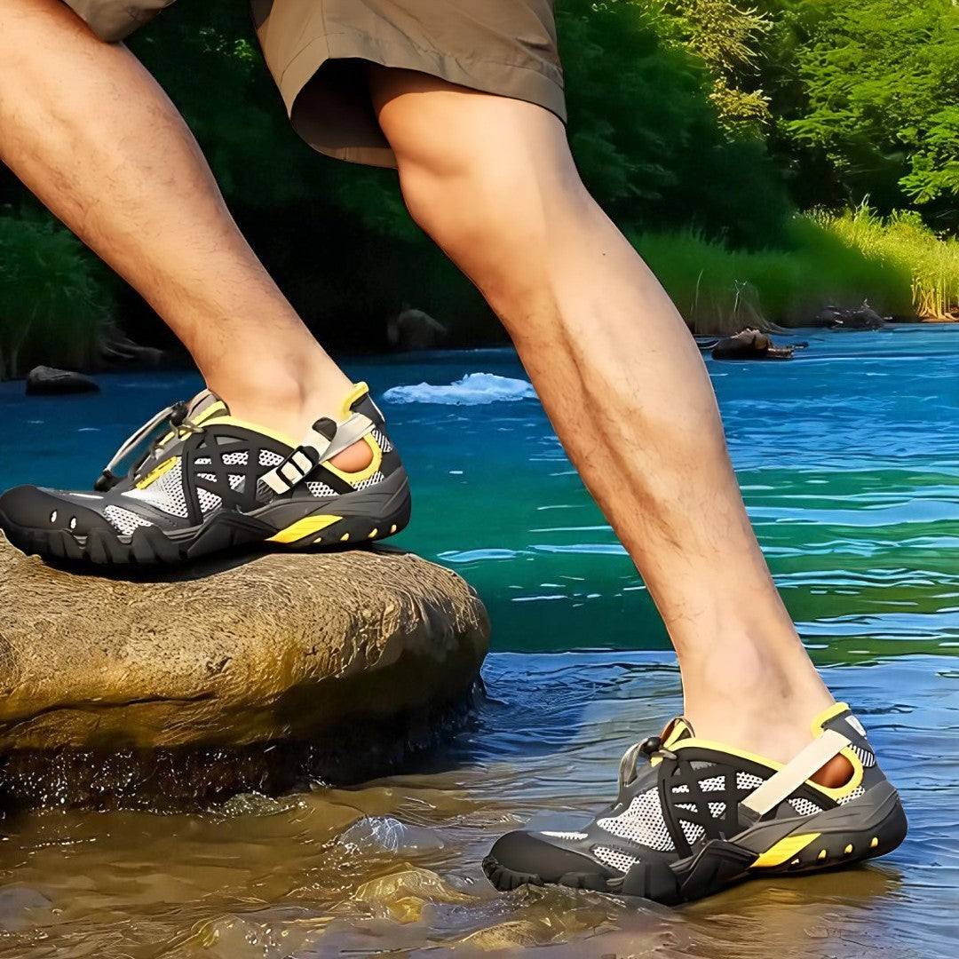 Tenis para senderismo sumergibles Modelo Wild trek yellow