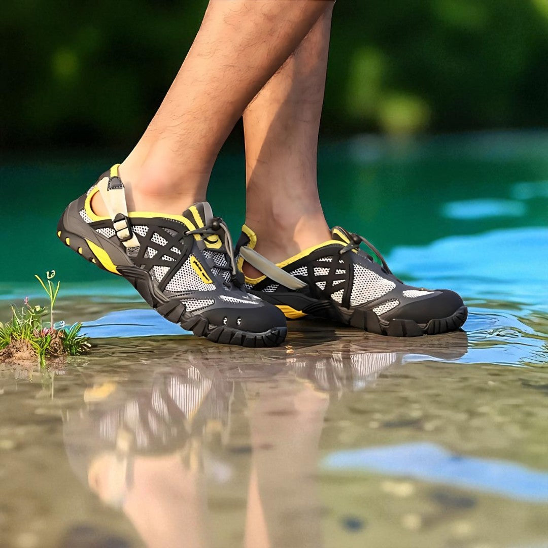 Tenis para senderismo sumergibles Modelo Wild trek yellow