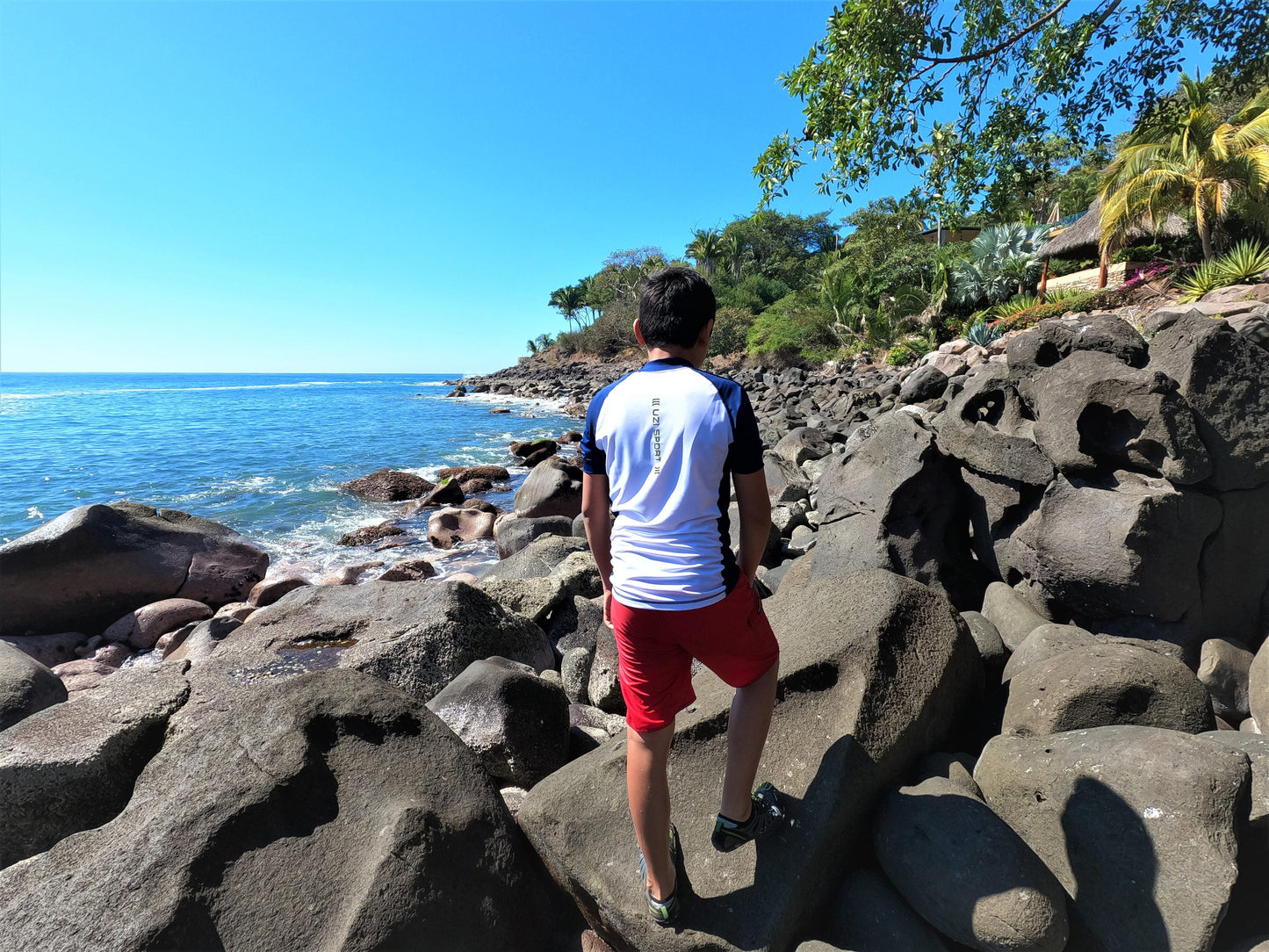 Playera para caballero con protector solar manga corta