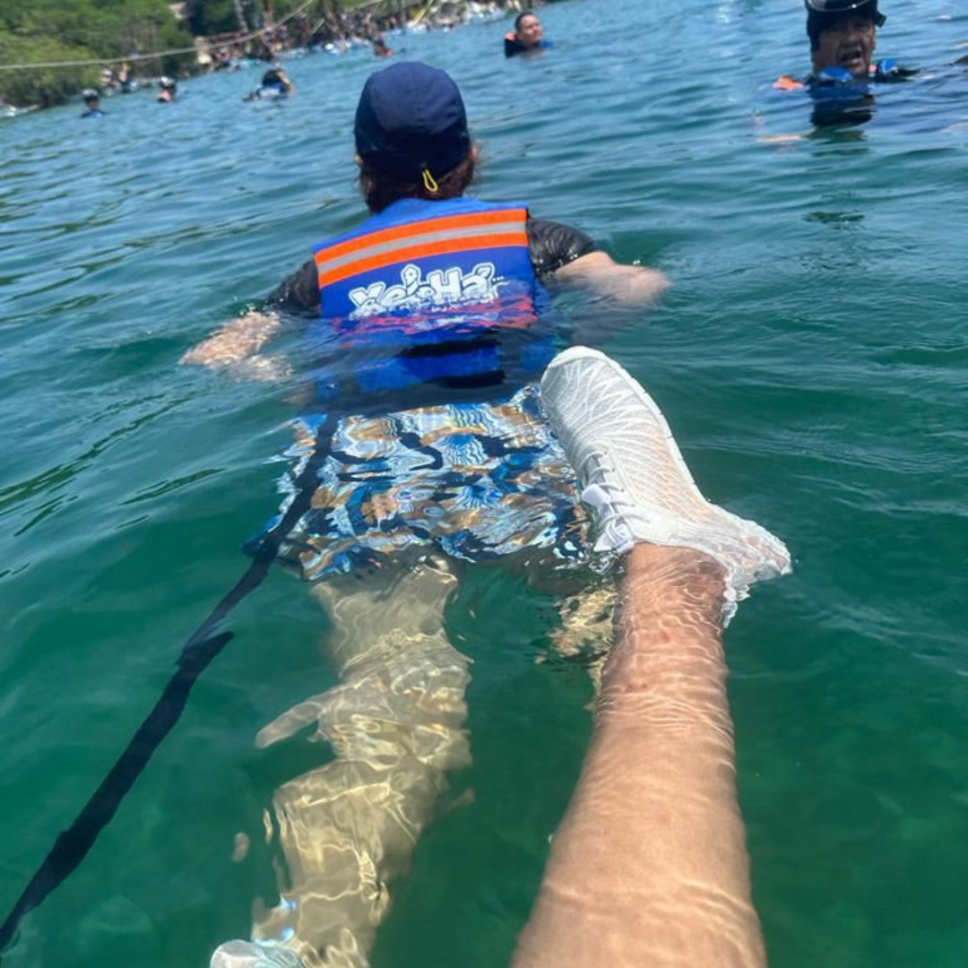 Blubber model water shoe