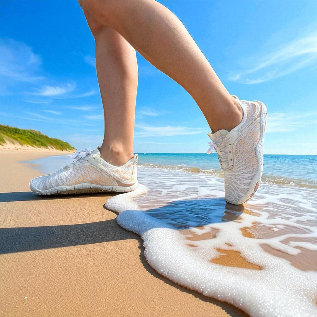 Blubber model water shoe