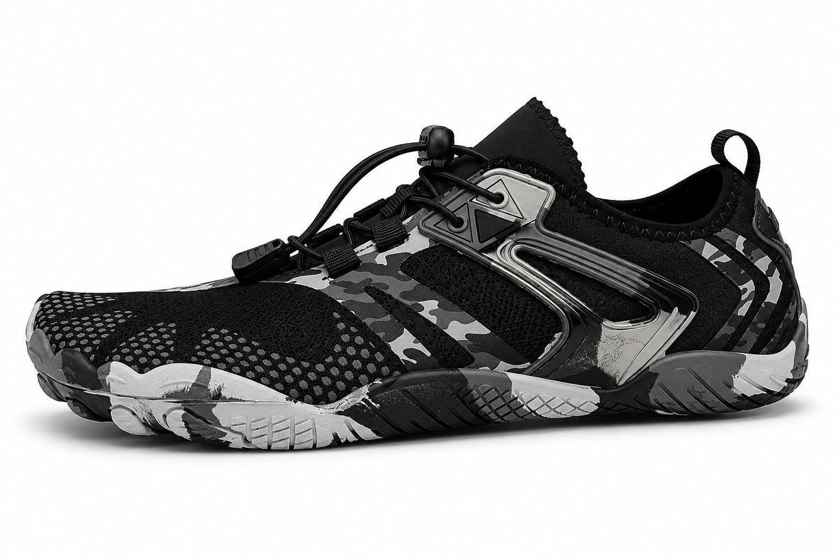 Zapato de playa uzi sport guadalajara modelo Octopus Black con diseño de camuflaje en blanco y negro y ajuste rápido