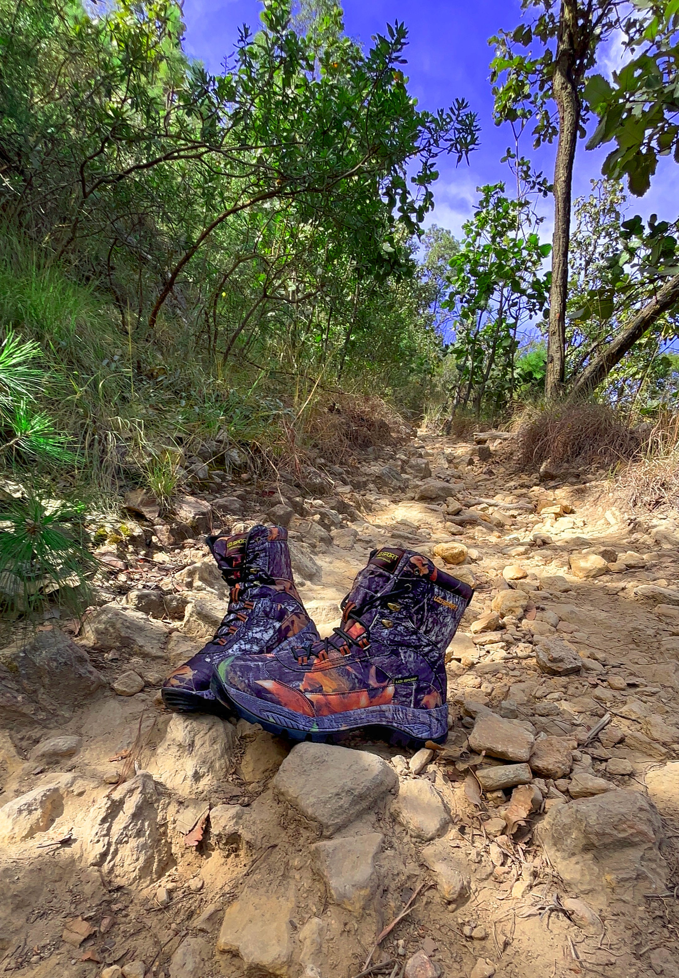 High hiking boot for mountaineering - Camouflage -